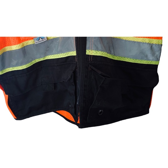 Pyramex Safety RVZ44B Series Type R Class 2 Two-Tone Black Bottom Safety Vest - Picture 5 of 6